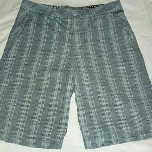 Quicksilver mens shorts size 34